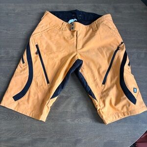 Race Face Ambush Cycling Shorts orange Size Large Men's